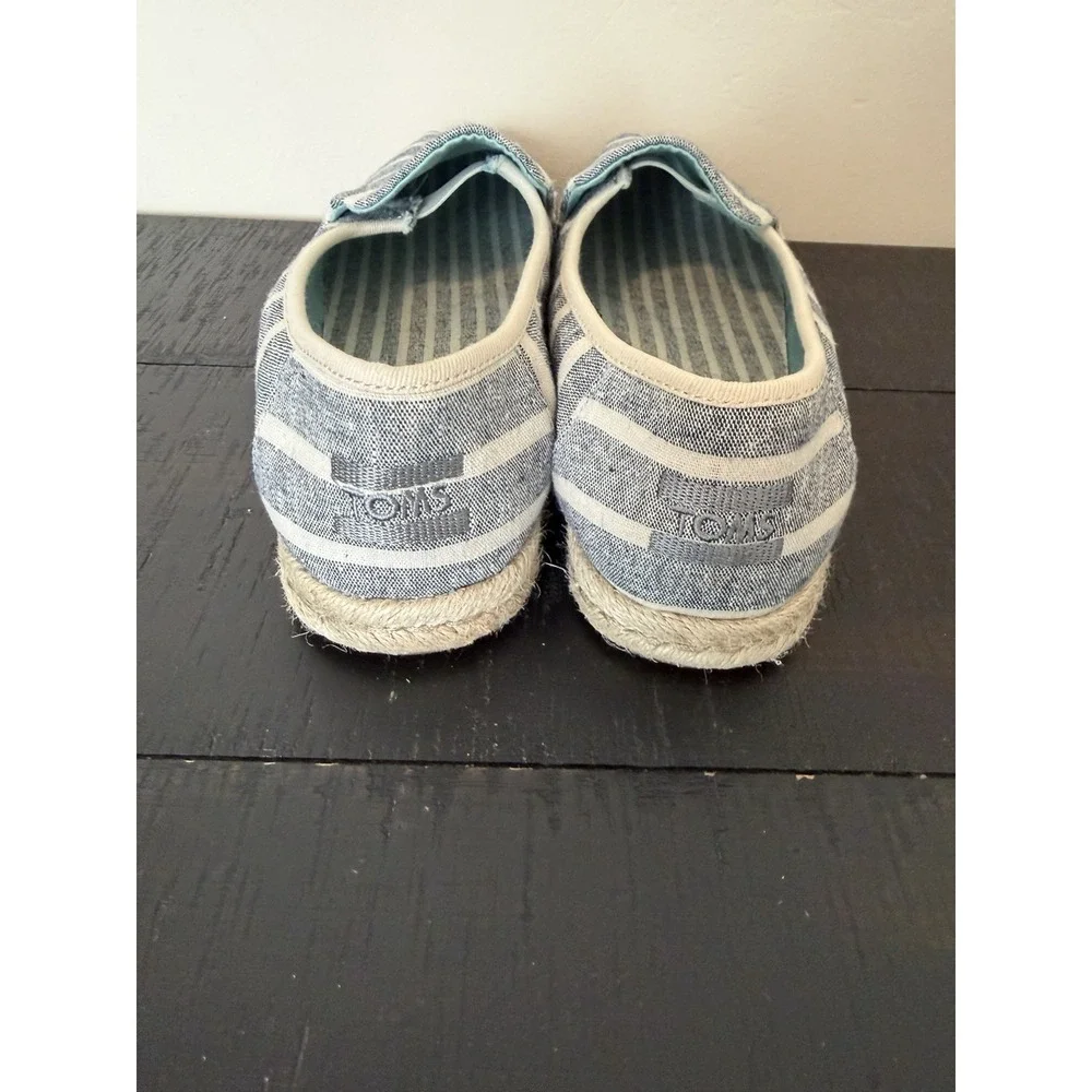 TOMS Blue/White Striped Canvas Espadrille Flats Size 7.5 Comfort Nautical Casual